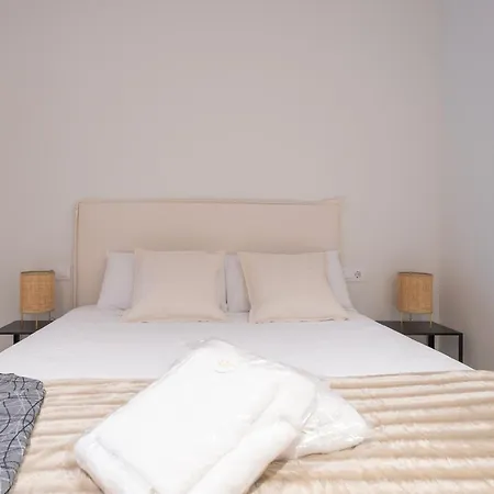 Pm - Loft Espaciosos Estudios Con Terraza Cerca A Artes Y Ciencias * 瓦伦西亚