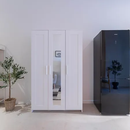 Pm - Loft Espaciosos Estudios Con Terraza Cerca A Artes Y Ciencias 公寓 *