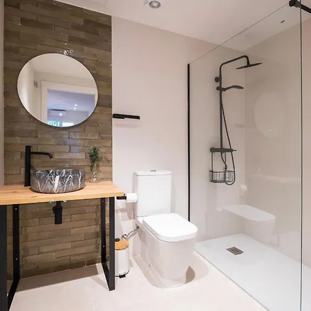 Daire Pm - Loft Espaciosos Estudios Con Terraza Cerca A Artes Y Ciencias Valensiya