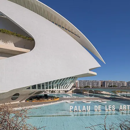 Daire Pm - Loft Espaciosos Estudios Con Terraza Cerca A Artes Y Ciencias Valensiya